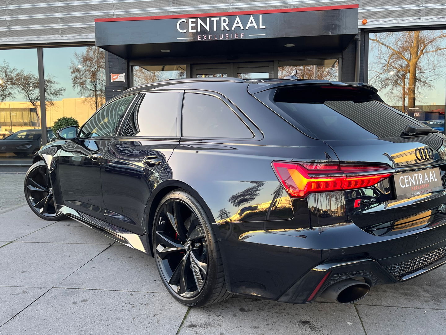 Audi RS6 Avant TFSI Quattro|Pano|Keramisch|B&O|4wiel-besturing|Head-Up|ACC|Memory|360Camera|Carplay|600PK