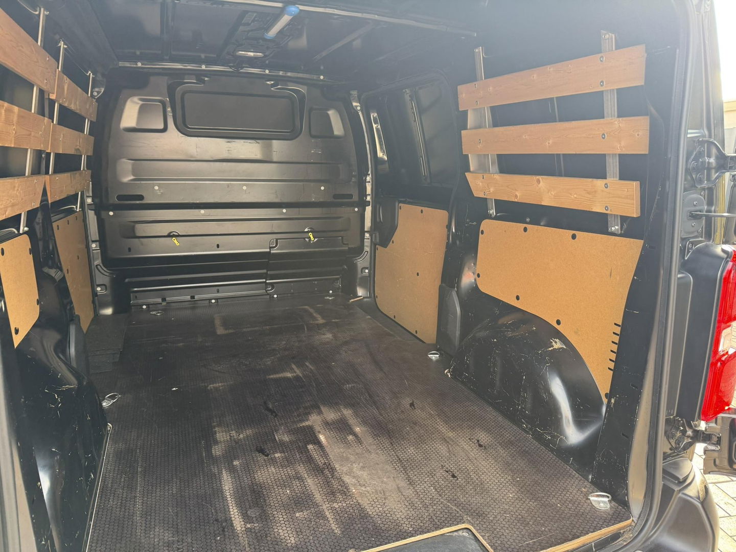 Peugeot Expert 226S 1.6 BlueHDI 95 zwart metallic 76688km nap