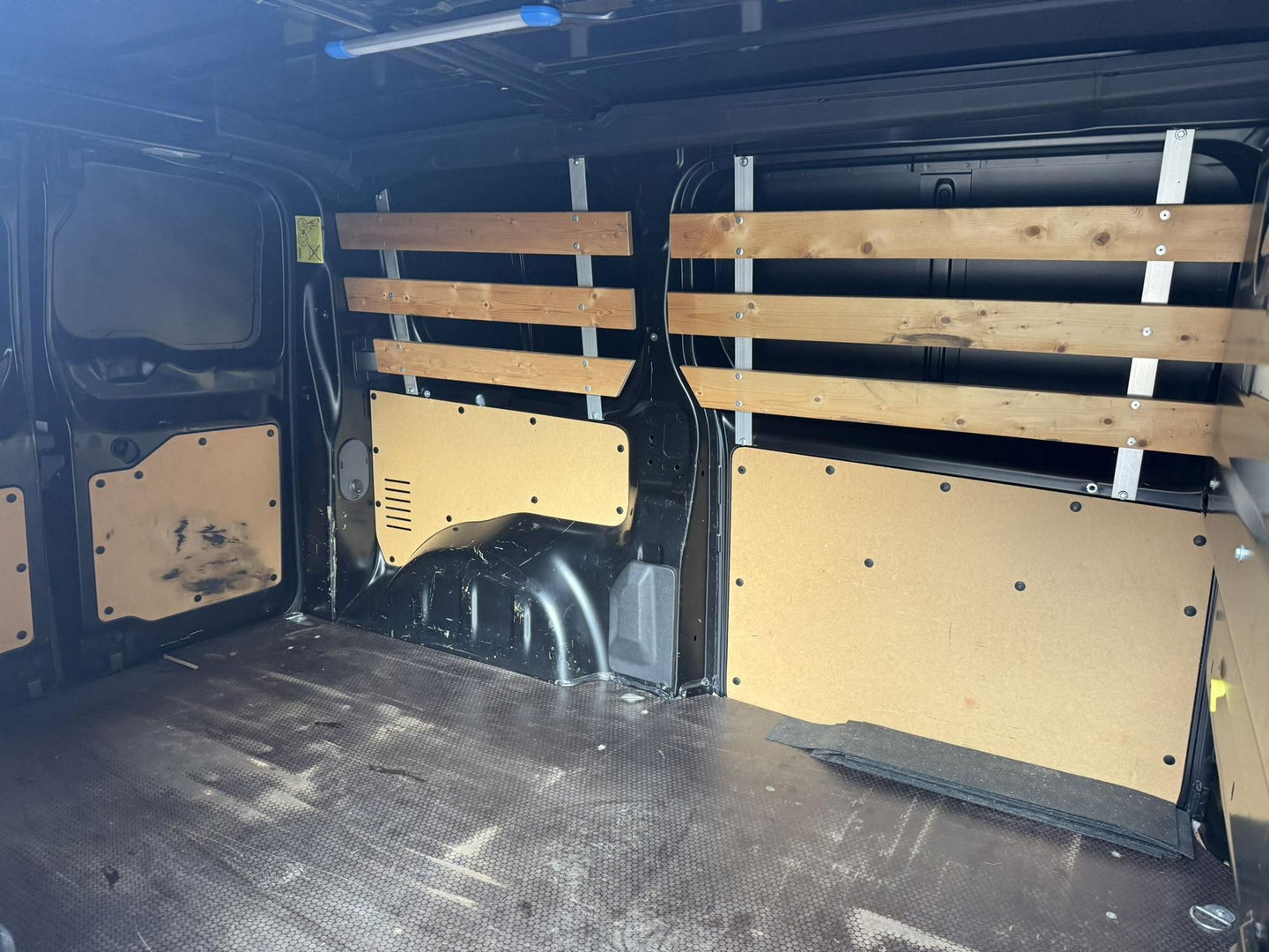 Peugeot Expert 226S 1.6 BlueHDI 95 zwart metallic 76688km nap