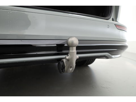 Volvo V60 2.0 T8 Plug-in hybrid AWD Ultra Dark | Full Option |  Bowers & Wilkins | Massage | Trekhaak | HUD |