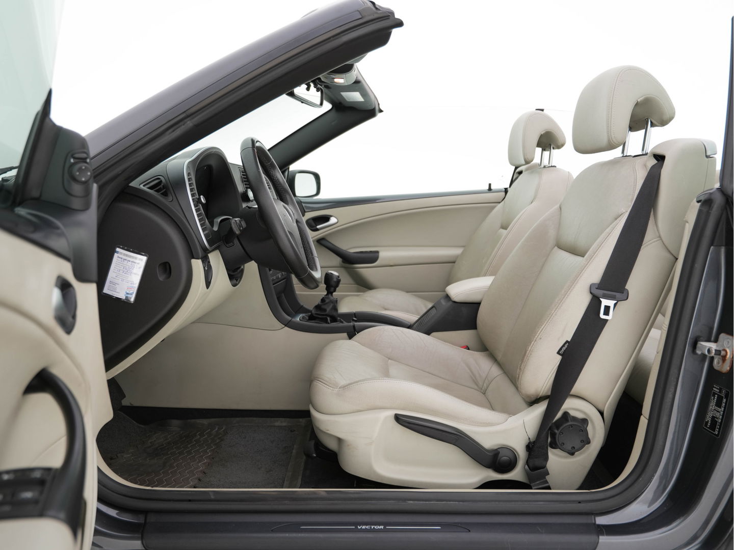 Saab 9-3 Cabrio 1.9 TiD Vector *NAVI-FULLMAP | NAPPA-LEATHER | ECC | PDC | CRUISE | HEATED-COMFORTSEATS | TOWBAR | 17''ALU*