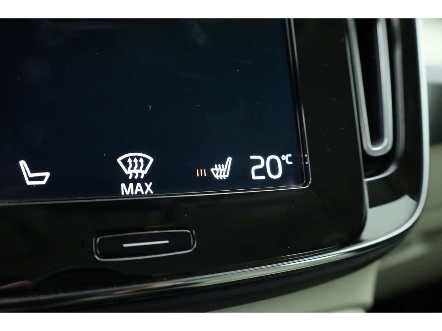 Volvo XC40 1.5 T4 Recharge Inscription Expression | Leer Blond | Stoel + stuurverw. | Camera | elek. stoelen |