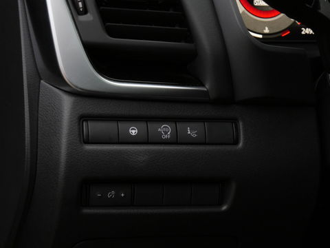 Nissan QASHQAI 1.3 PREMIERE/ 360°CAMERA/ HEAD-UP/ PANORAMADAK/ TREKHAAK/ NL-AUTO VAN 1STE EIGENAAR