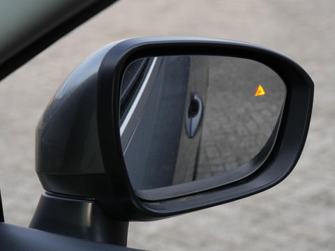 Nissan QASHQAI 1.3 PREMIERE/ 360°CAMERA/ HEAD-UP/ PANORAMADAK/ TREKHAAK/ NL-AUTO VAN 1STE EIGENAAR