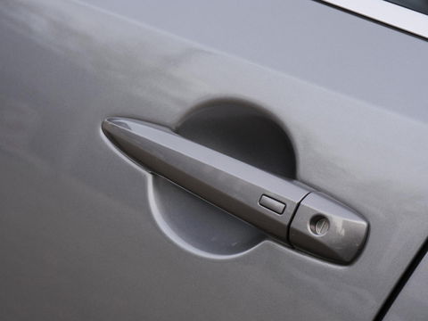 Nissan QASHQAI 1.3 PREMIERE/ 360°CAMERA/ HEAD-UP/ PANORAMADAK/ TREKHAAK/ NL-AUTO VAN 1STE EIGENAAR