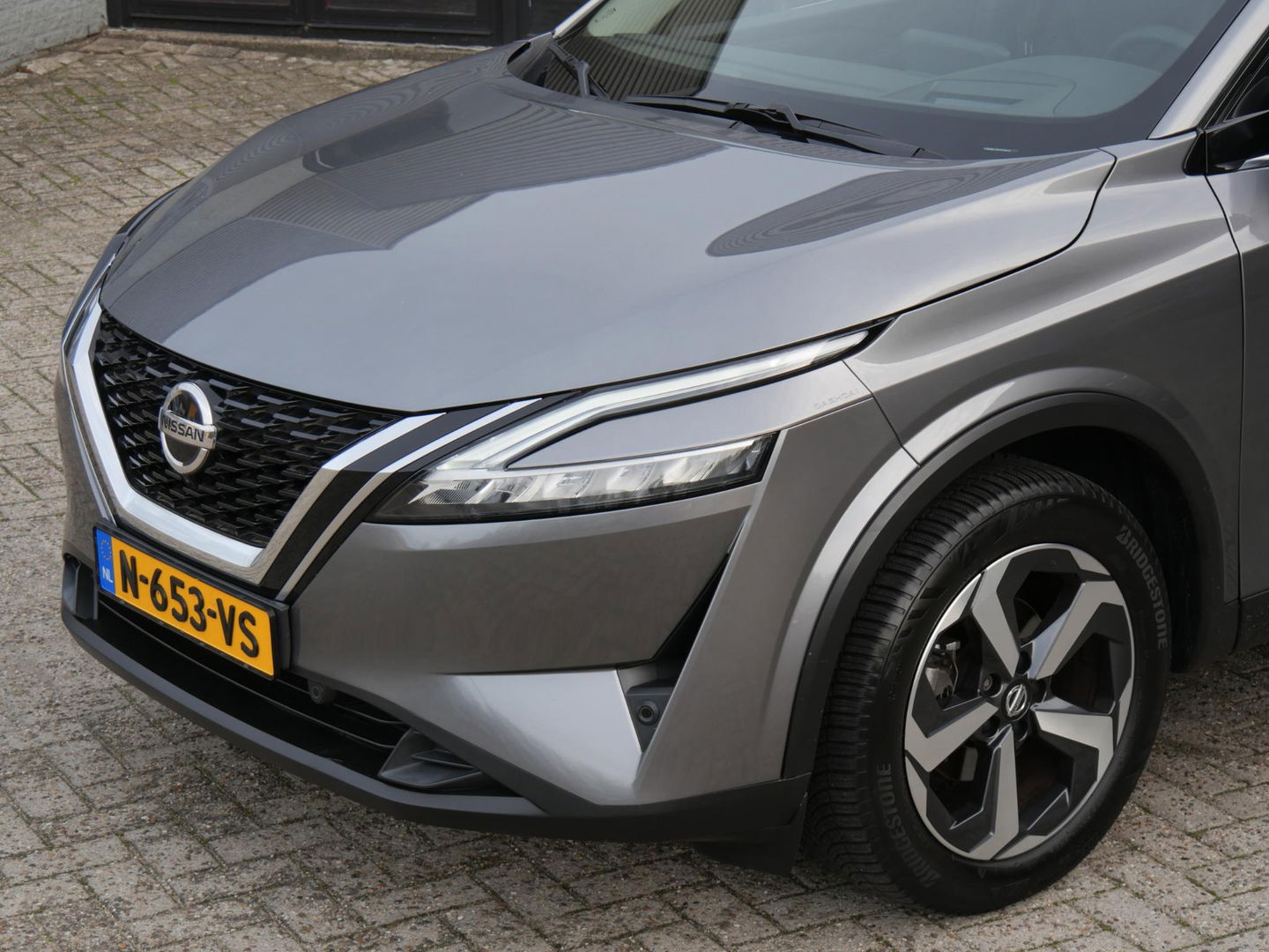 Nissan QASHQAI 1.3 PREMIERE/ 360°CAMERA/ HEAD-UP/ PANORAMADAK/ TREKHAAK/ NL-AUTO VAN 1STE EIGENAAR