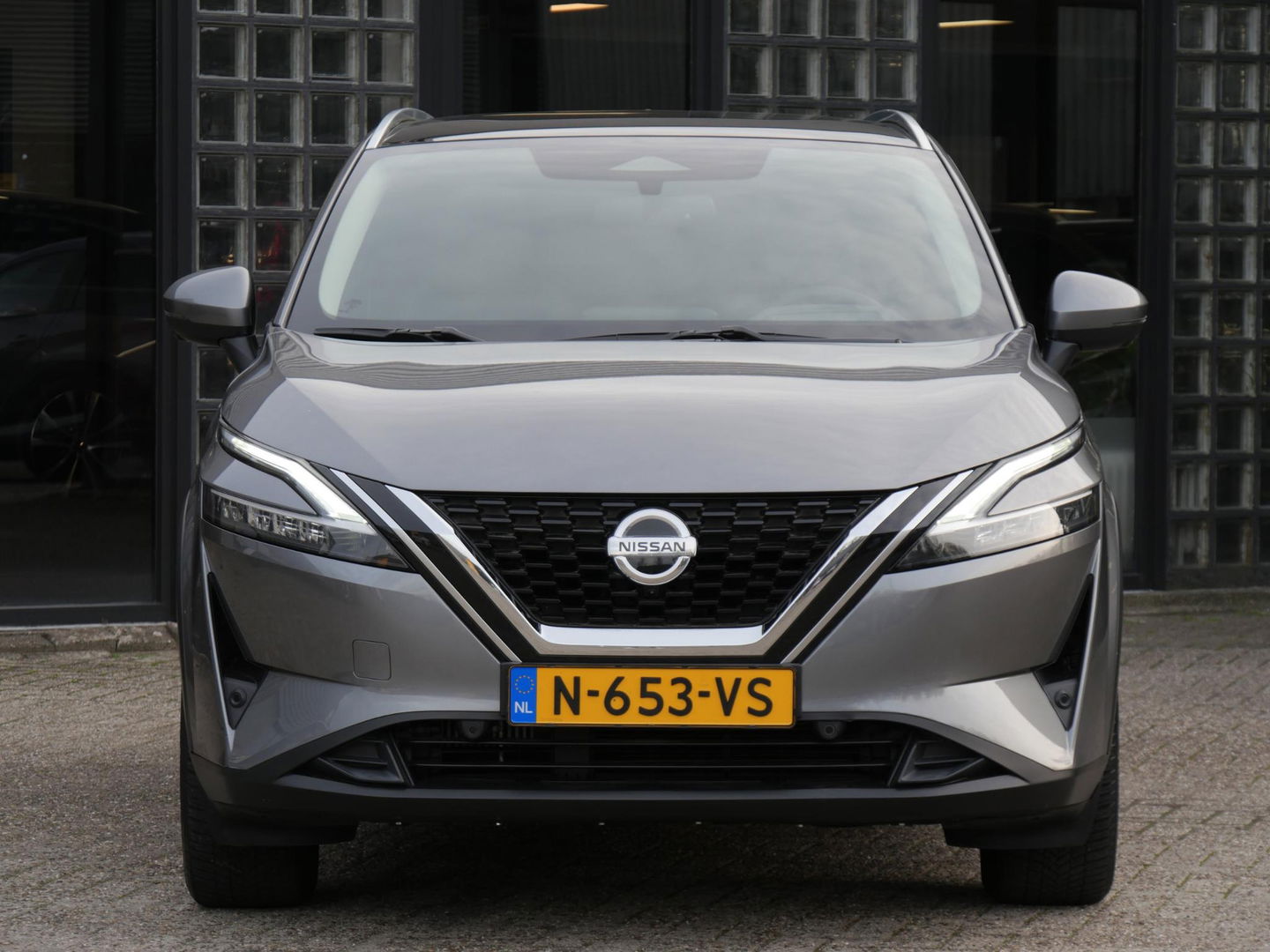 Nissan QASHQAI 1.3 PREMIERE/ 360°CAMERA/ HEAD-UP/ PANORAMADAK/ TREKHAAK/ NL-AUTO VAN 1STE EIGENAAR