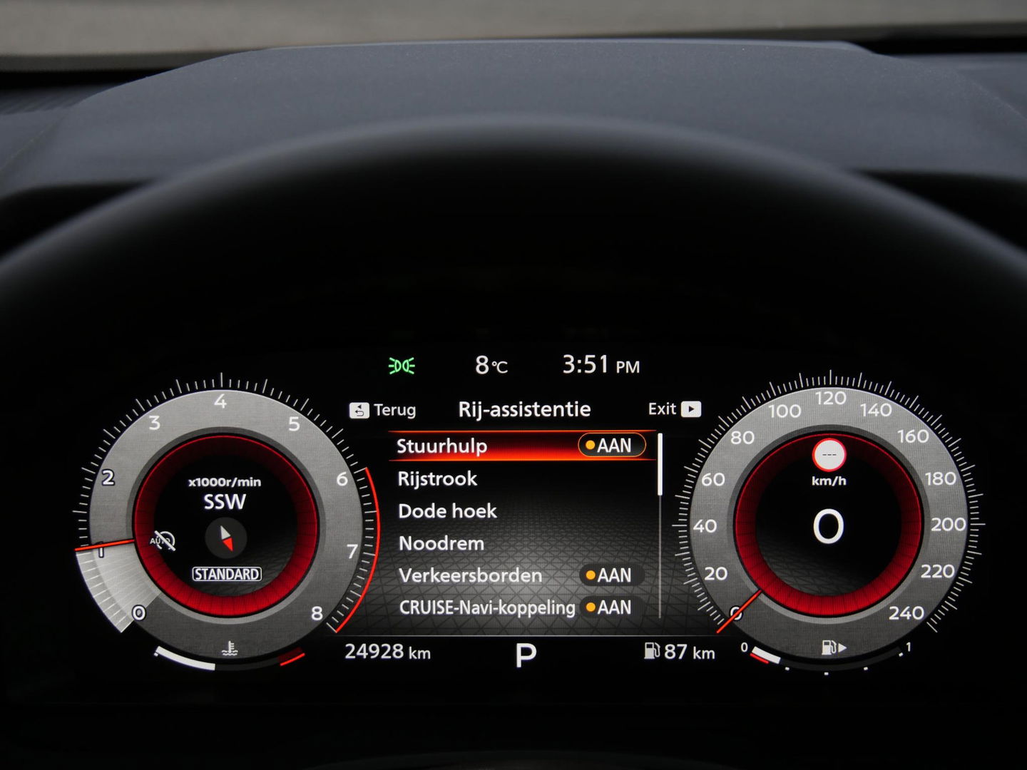 Nissan QASHQAI 1.3 PREMIERE/ 360°CAMERA/ HEAD-UP/ PANORAMADAK/ TREKHAAK/ NL-AUTO VAN 1STE EIGENAAR