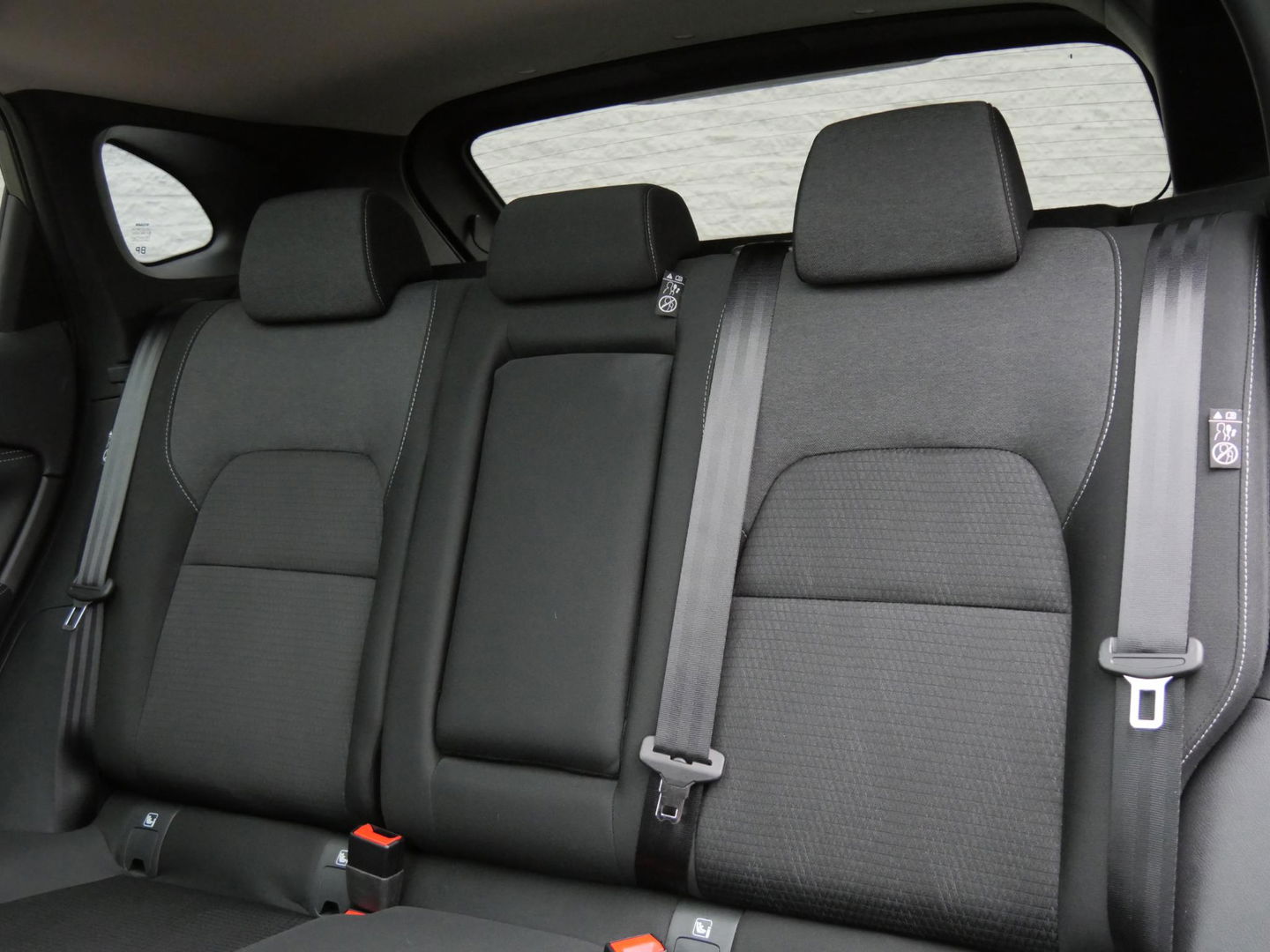 Nissan QASHQAI 1.3 PREMIERE/ 360°CAMERA/ HEAD-UP/ PANORAMADAK/ TREKHAAK/ NL-AUTO VAN 1STE EIGENAAR