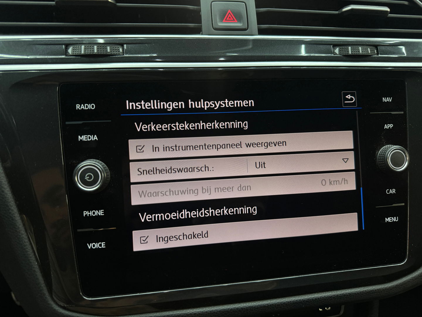 Volkswagen Tiguan 1.5 TSI ACT R Line ACC|Keyless|Camera|NAP