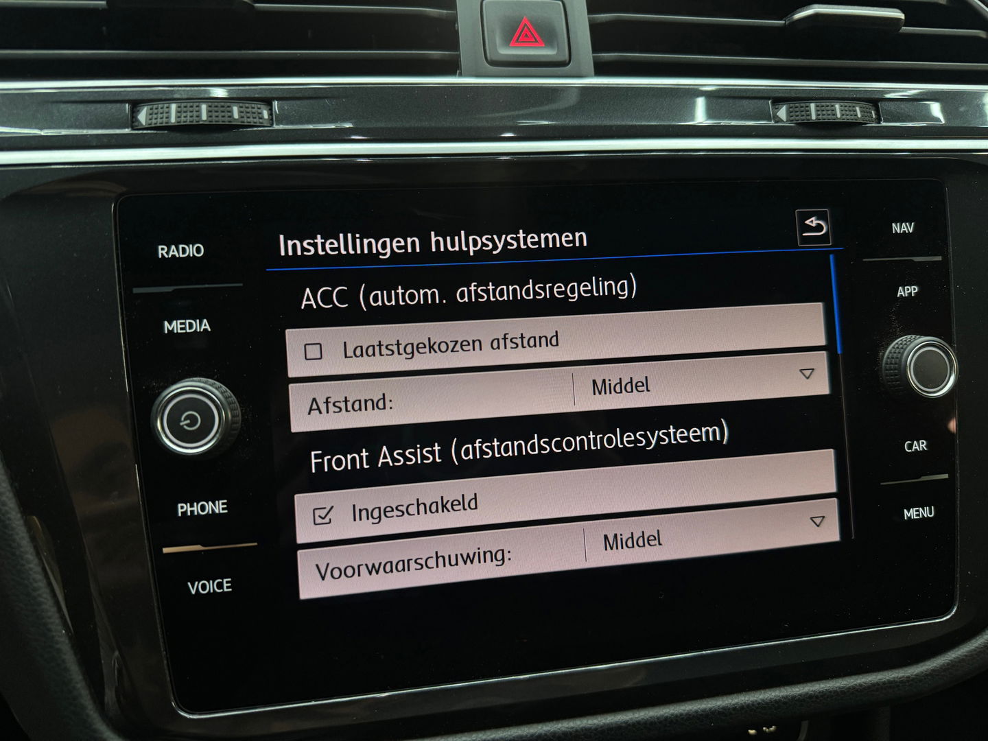 Volkswagen Tiguan 1.5 TSI ACT R Line ACC|Keyless|Camera|NAP