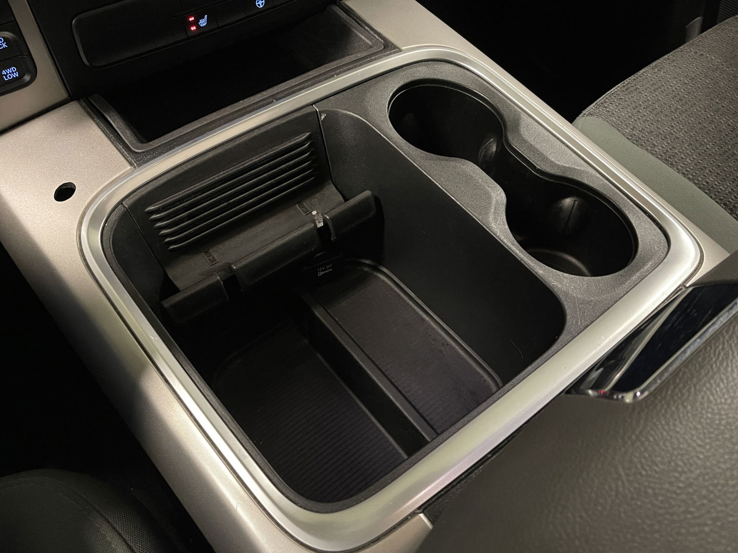 Dodge Ram 1500 5.7 V8 Quad Cab 6'4 Classic | Origineel Nederlands | Apple Carplay | Android Auto | Panorama dak | Airconditioning | Cruise Control |