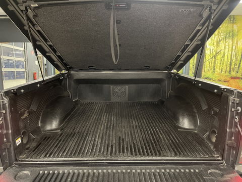 Dodge Ram 1500 5.7 V8 Quad Cab 6'4 Classic | Origineel Nederlands | Apple Carplay | Android Auto | Panorama dak | Airconditioning | Cruise Control |