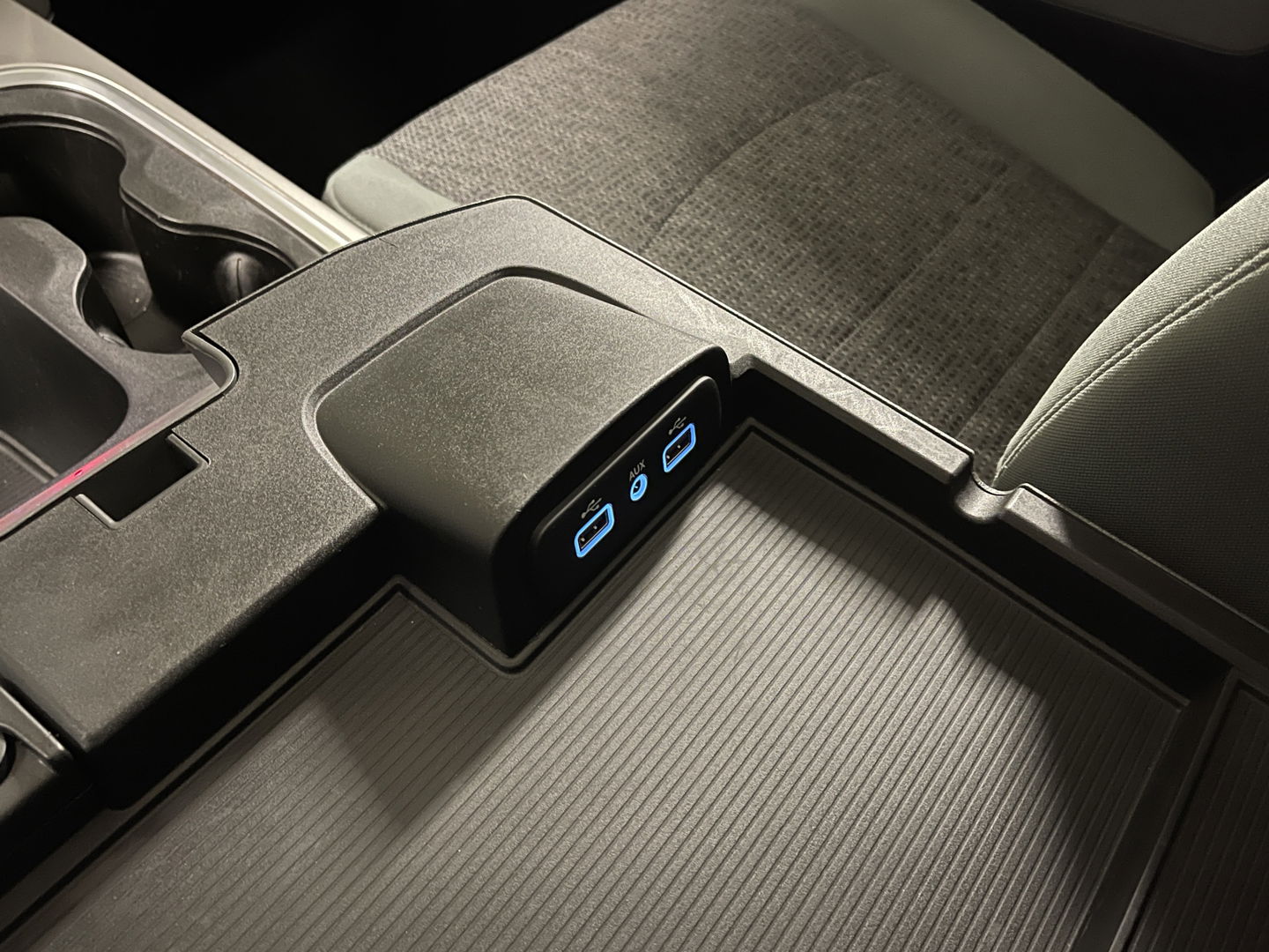 Dodge Ram 1500 5.7 V8 Quad Cab 6'4 Classic | Origineel Nederlands | Apple Carplay | Android Auto | Panorama dak | Airconditioning | Cruise Control |