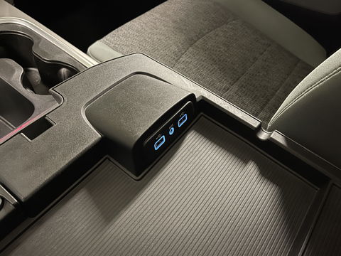 Dodge Ram 1500 5.7 V8 Quad Cab 6'4 Classic | Origineel Nederlands | Apple Carplay | Android Auto | Panorama dak | Airconditioning | Cruise Control |