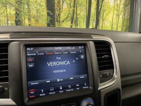 Dodge Ram 1500 5.7 V8 Quad Cab 6'4 Classic | Origineel Nederlands | Apple Carplay | Android Auto | Panorama dak | Airconditioning | Cruise Control |
