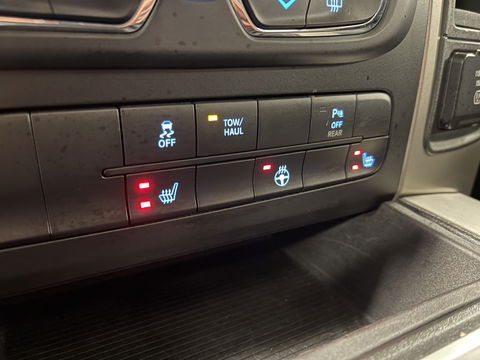 Dodge Ram 1500 5.7 V8 Quad Cab 6'4 Classic | Origineel Nederlands | Apple Carplay | Android Auto | Panorama dak | Airconditioning | Cruise Control |