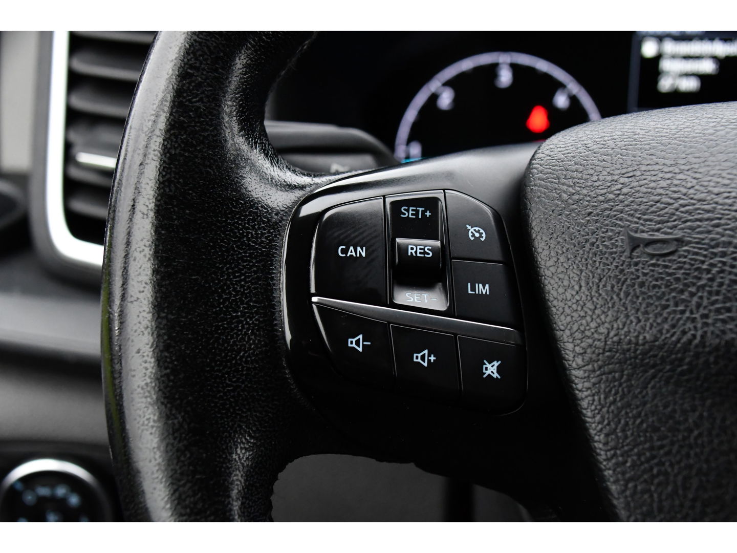 Ford Transit Custom 320 2.0 TDCI L2H1 Limited DC Cruise, Camera, Carplay, 170pk, Automaat, 2 x Schuifdeur, Sensoren, Led, Stoelverwarming, Uniek!