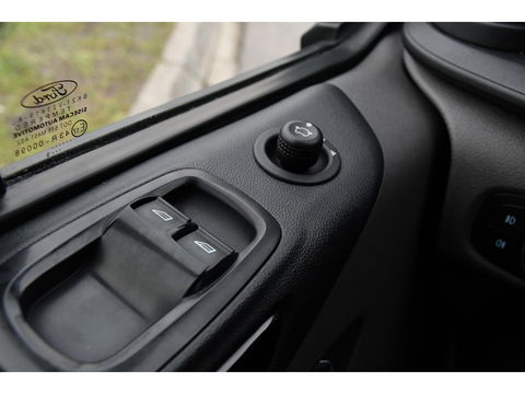 Ford Transit Custom 320 2.0 TDCI L2H1 Limited DC Cruise, Camera, Carplay, 170pk, Automaat, 2 x Schuifdeur, Sensoren, Led, Stoelverwarming, Uniek!