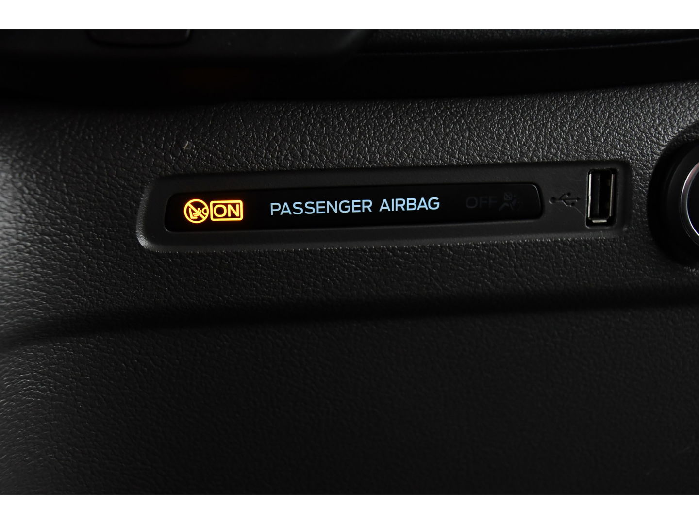 Ford Transit Custom 320 2.0 TDCI L2H1 Limited DC Cruise, Camera, Carplay, 170pk, Automaat, 2 x Schuifdeur, Sensoren, Led, Stoelverwarming, Uniek!