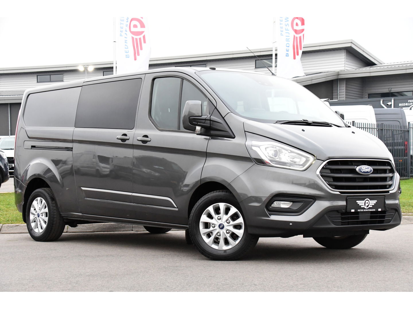 Ford Transit Custom 320 2.0 TDCI L2H1 Limited DC Cruise, Camera, Carplay, 170pk, Automaat, 2 x Schuifdeur, Sensoren, Led, Stoelverwarming, Uniek!