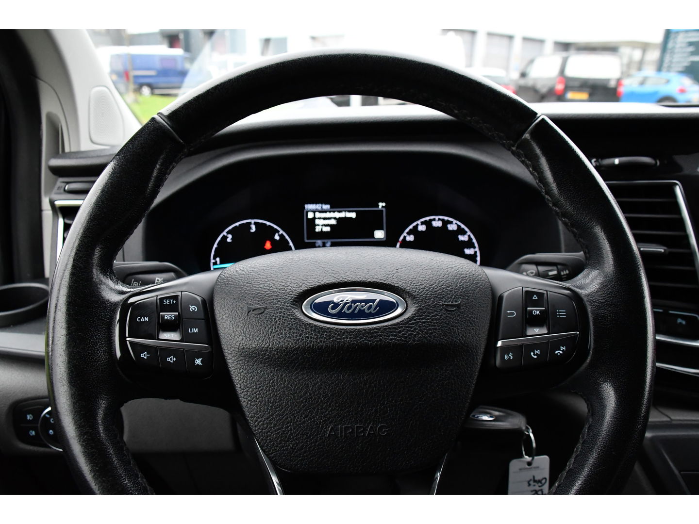 Ford Transit Custom 320 2.0 TDCI L2H1 Limited DC Cruise, Camera, Carplay, 170pk, Automaat, 2 x Schuifdeur, Sensoren, Led, Stoelverwarming, Uniek!