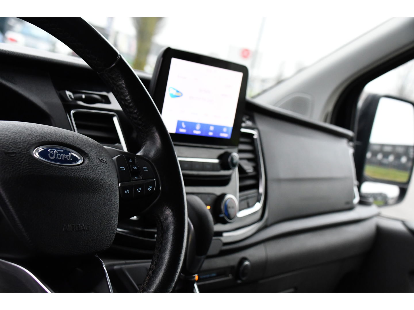 Ford Transit Custom 320 2.0 TDCI L2H1 Sport Adaptieve Cruise, Camera, Carplay, 185pk, Automaat, Xenon, Leder, Stoelverwarming, Uniek!