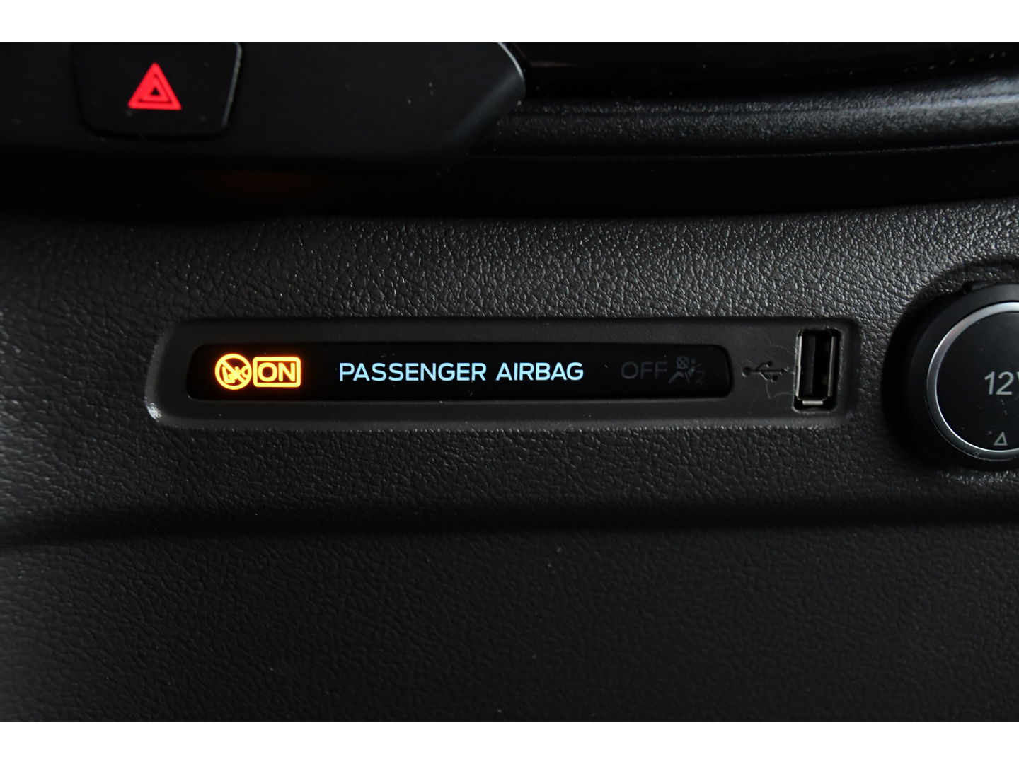 Ford Transit Custom 320 2.0 TDCI L2H1 Sport Adaptieve Cruise, Camera, Carplay, 185pk, Automaat, Xenon, Leder, Stoelverwarming, Uniek!