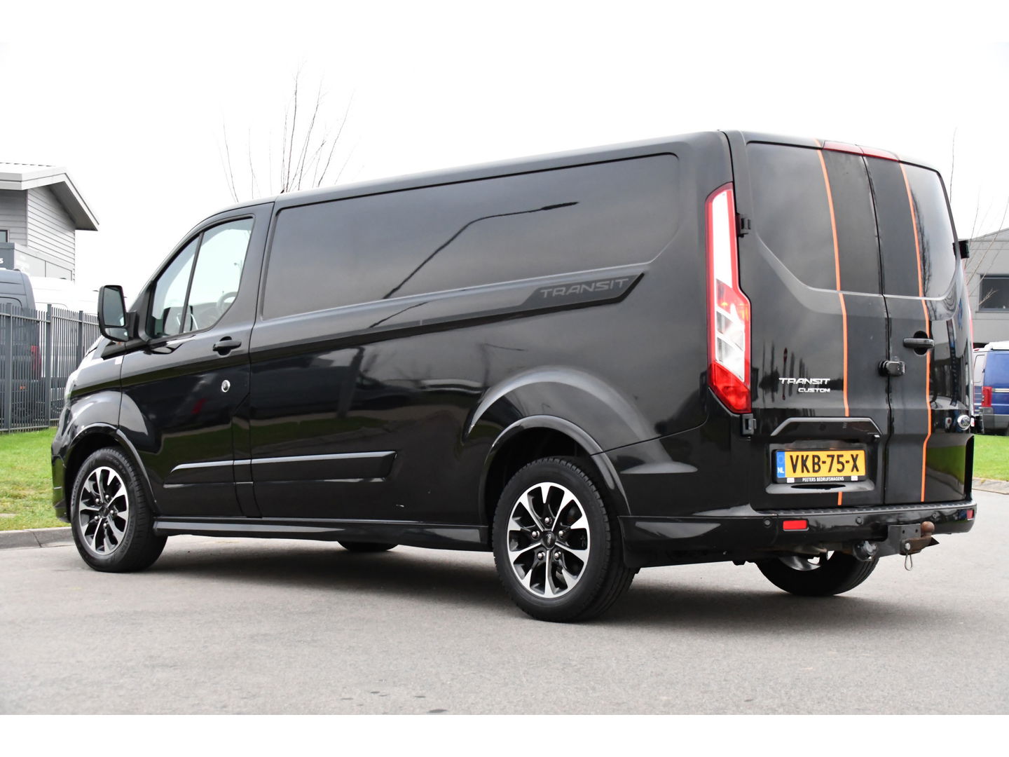 Ford Transit Custom 320 2.0 TDCI L2H1 Sport Adaptieve Cruise, Camera, Carplay, 185pk, Automaat, Xenon, Leder, Stoelverwarming, Uniek!