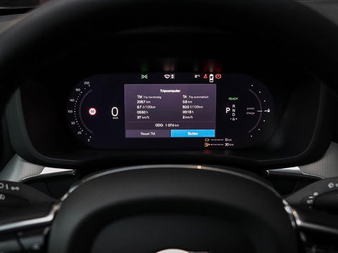 Volvo XC60 T6 AWD Plus Black Edition MY2026 Panoramadak 21'' Harman Kardon Zwarte hemel