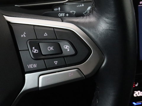 Volkswagen Passat 1.5 TSI R-Line | Nappaleder | Stoelverwarming | Camera | Carplay | Massage | Memory | Side Assist | Navigatie | Matrix LED | Adaptive cruise