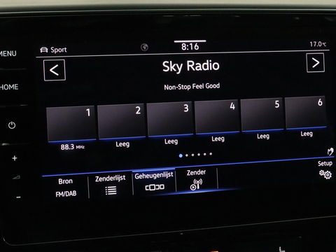 Volkswagen Passat 1.5 TSI R-Line | Nappaleder | Stoelverwarming | Camera | Carplay | Massage | Memory | Side Assist | Navigatie | Matrix LED | Adaptive cruise