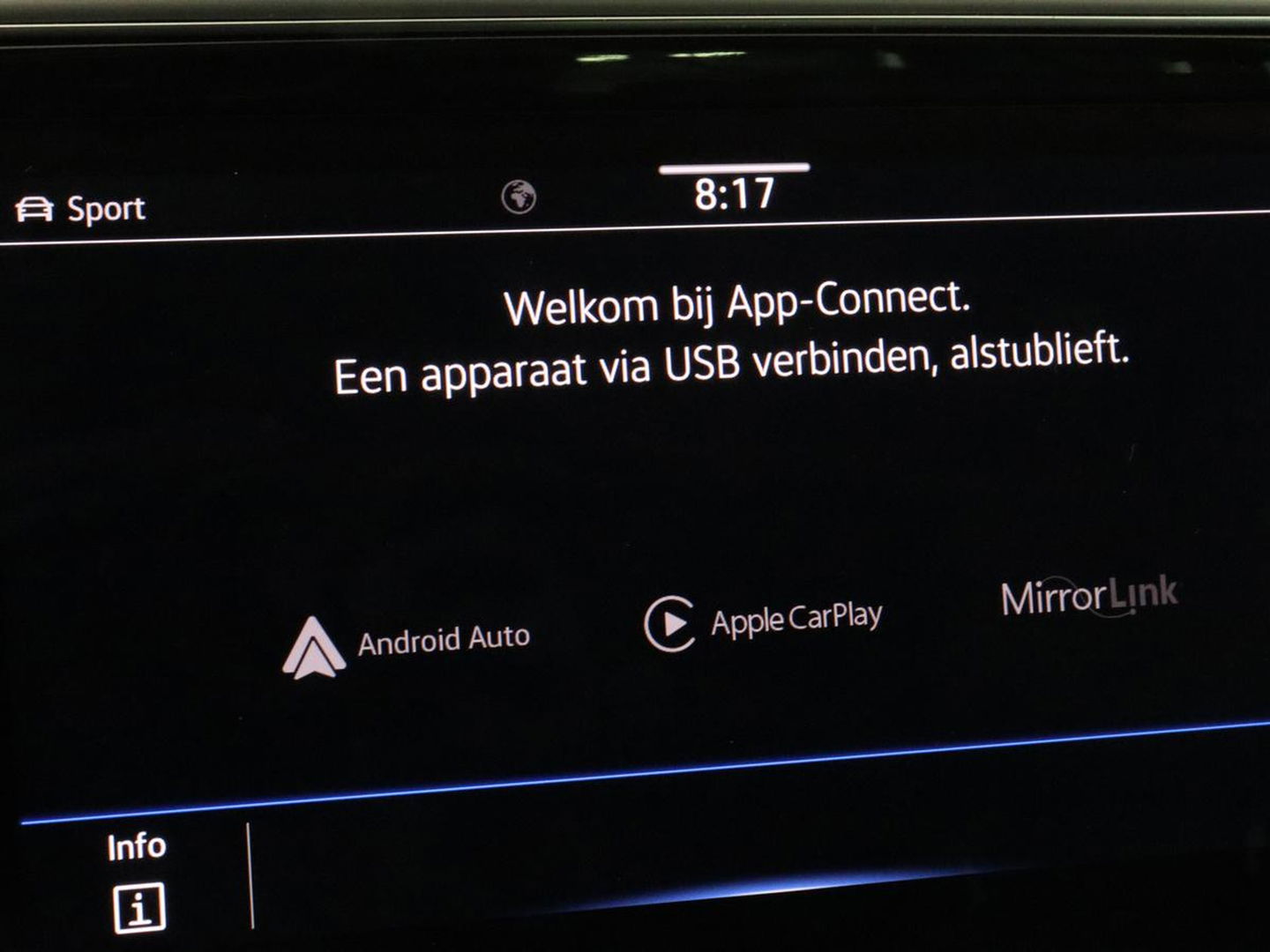 Volkswagen Passat 1.5 TSI R-Line | Nappaleder | Stoelverwarming | Camera | Carplay | Massage | Memory | Side Assist | Navigatie | Matrix LED | Adaptive cruise