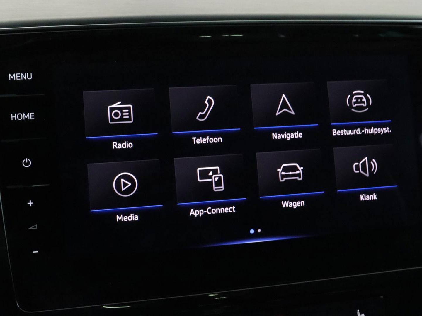 Volkswagen Passat 1.5 TSI R-Line | Nappaleder | Stoelverwarming | Camera | Carplay | Massage | Memory | Side Assist | Navigatie | Matrix LED | Adaptive cruise