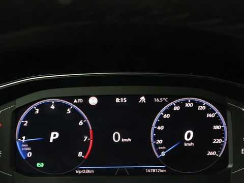 Volkswagen Passat 1.5 TSI R-Line | Nappaleder | Stoelverwarming | Camera | Carplay | Massage | Memory | Side Assist | Navigatie | Matrix LED | Adaptive cruise