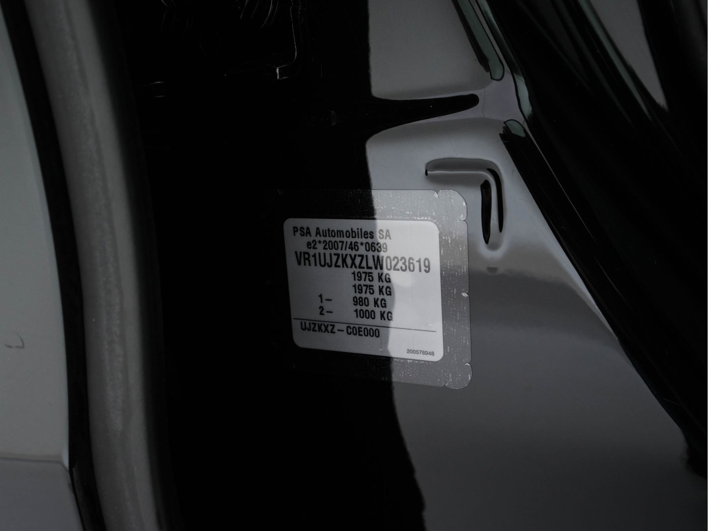 DS DS 3 Crossback E-Tense Performance Line+ 50 kWh [ 3-Fase ] {SOH-90%} (INCL-BTW) *LEATHER-FABRIC | MATRIX-LED | ADAPTIVE-CRUISE | DIGI-COCKPIT | HEATED-SPORTSEATS | CAMERA | KEYLESS | NAVI-FULLMAP | DAB+ | ECC | PDC | PRIVACY-GLASS | 18''ALU*