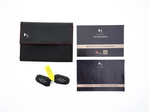 DS DS 3 Crossback E-Tense Performance Line+ 50 kWh [ 3-Fase ] {SOH-90%} (INCL-BTW) *LEATHER-FABRIC | MATRIX-LED | ADAPTIVE-CRUISE | DIGI-COCKPIT | HEATED-SPORTSEATS | CAMERA | KEYLESS | NAVI-FULLMAP | DAB+ | ECC | PDC | PRIVACY-GLASS | 18''ALU*