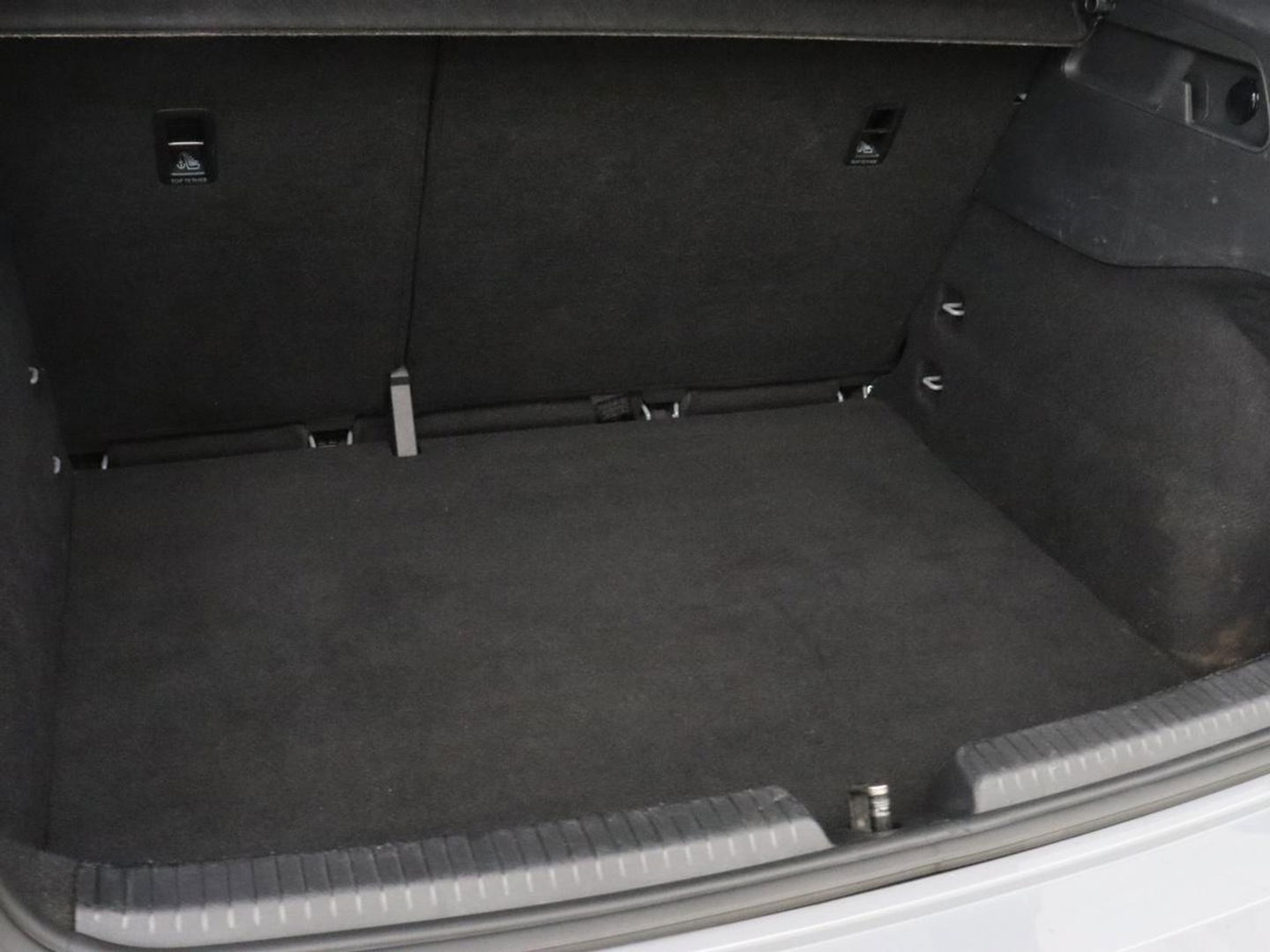 CUPRA Born Adrenaline One 62 kWh | Stoelverwarming | Adaptive cruise | Camera | Carplay | Stuurverwarming | Sfeerverlichting | Navigatie | Full LED | Keyless