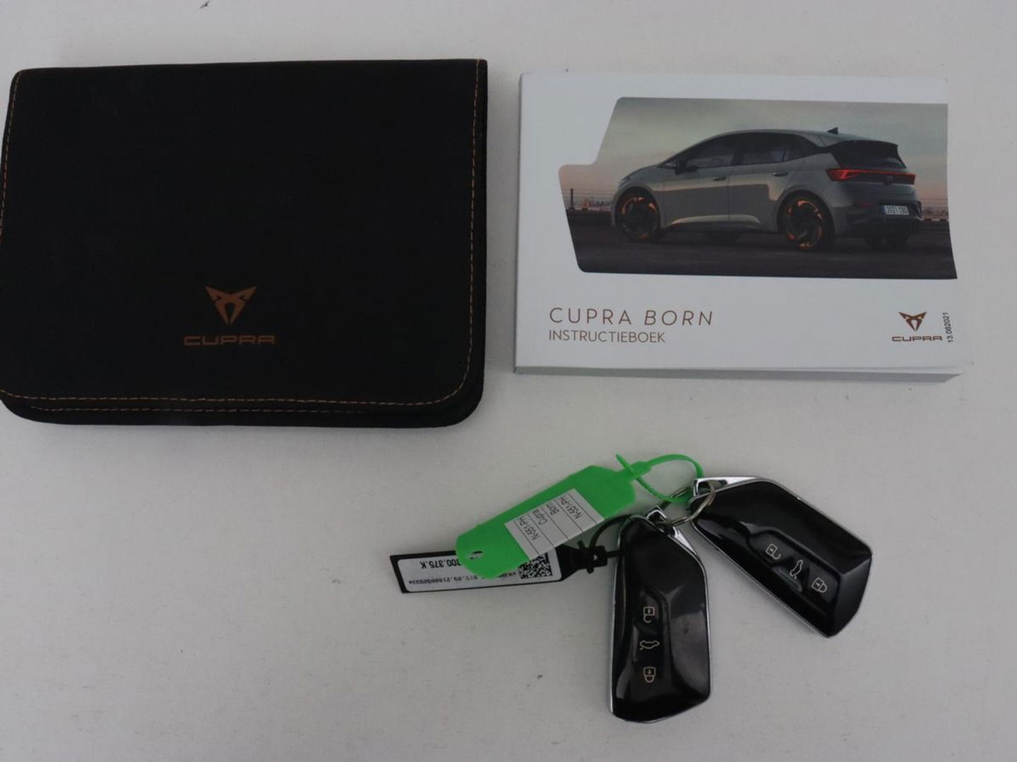 CUPRA Born Adrenaline One 62 kWh | Stoelverwarming | Adaptive cruise | Camera | Carplay | Stuurverwarming | Sfeerverlichting | Navigatie | Full LED | Keyless