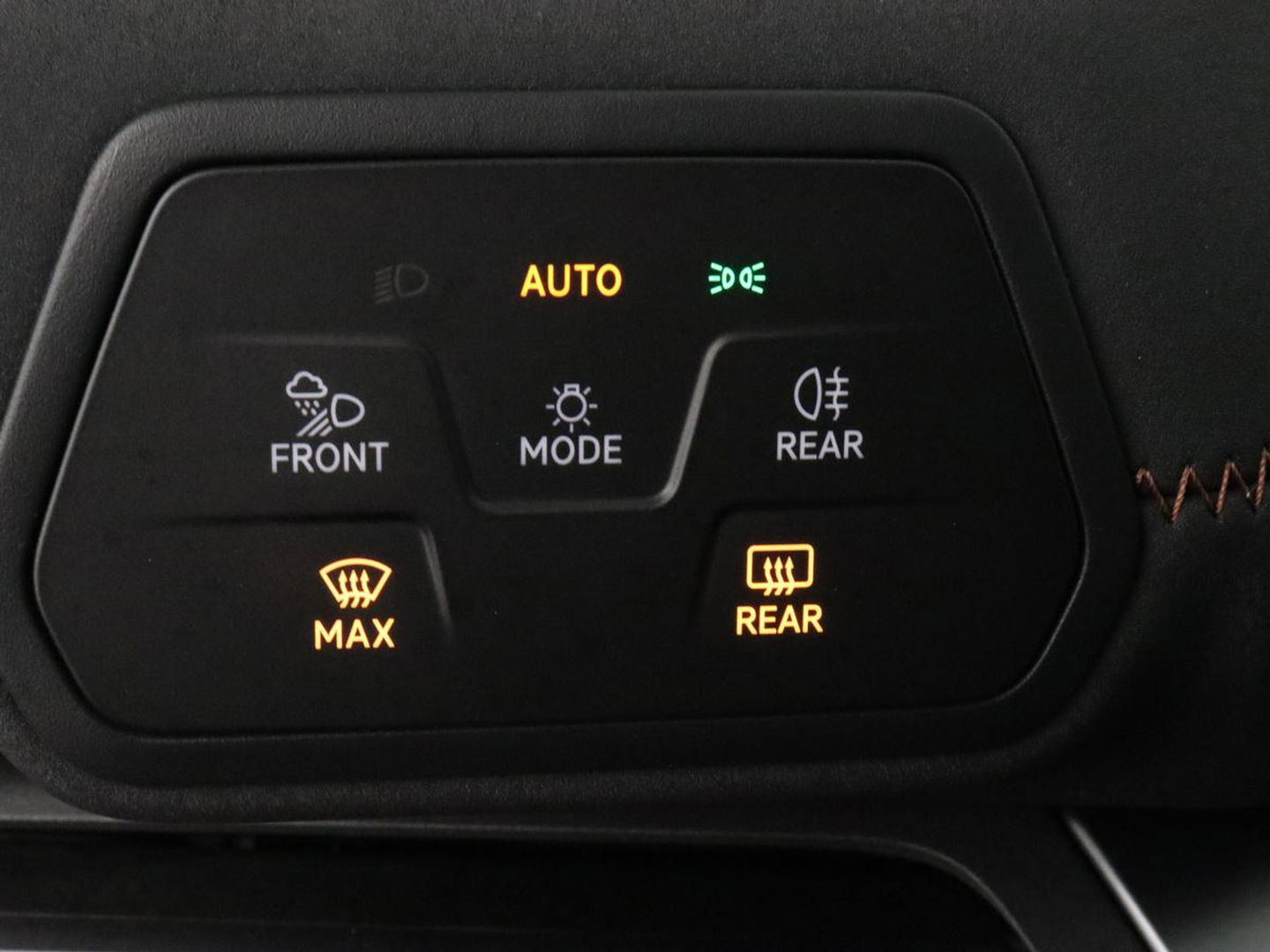 CUPRA Born Adrenaline One 62 kWh | Stoelverwarming | Adaptive cruise | Camera | Carplay | Stuurverwarming | Sfeerverlichting | Navigatie | Full LED | Keyless