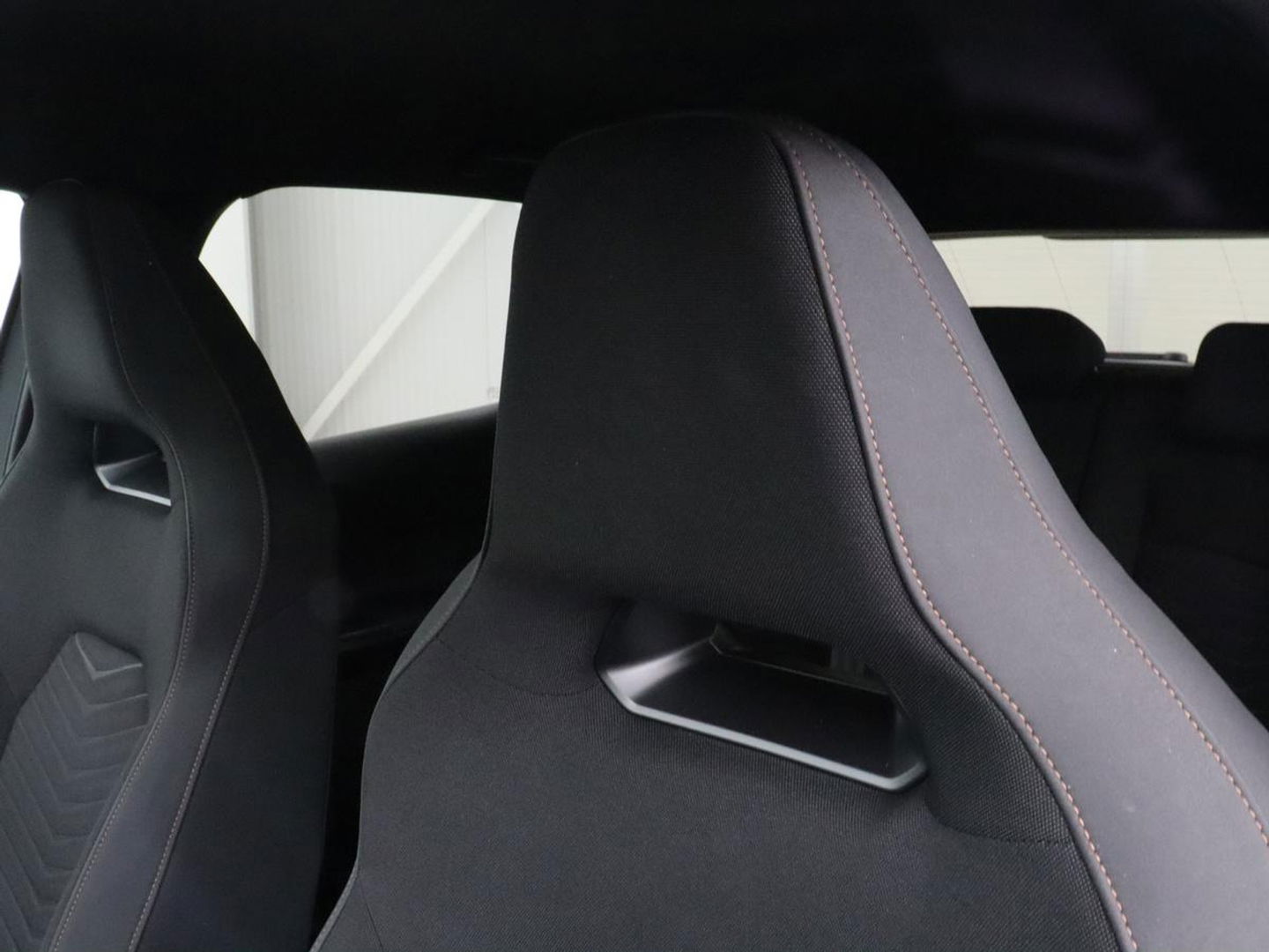 CUPRA Born Adrenaline One 62 kWh | Stoelverwarming | Adaptive cruise | Camera | Carplay | Stuurverwarming | Sfeerverlichting | Navigatie | Full LED | Keyless