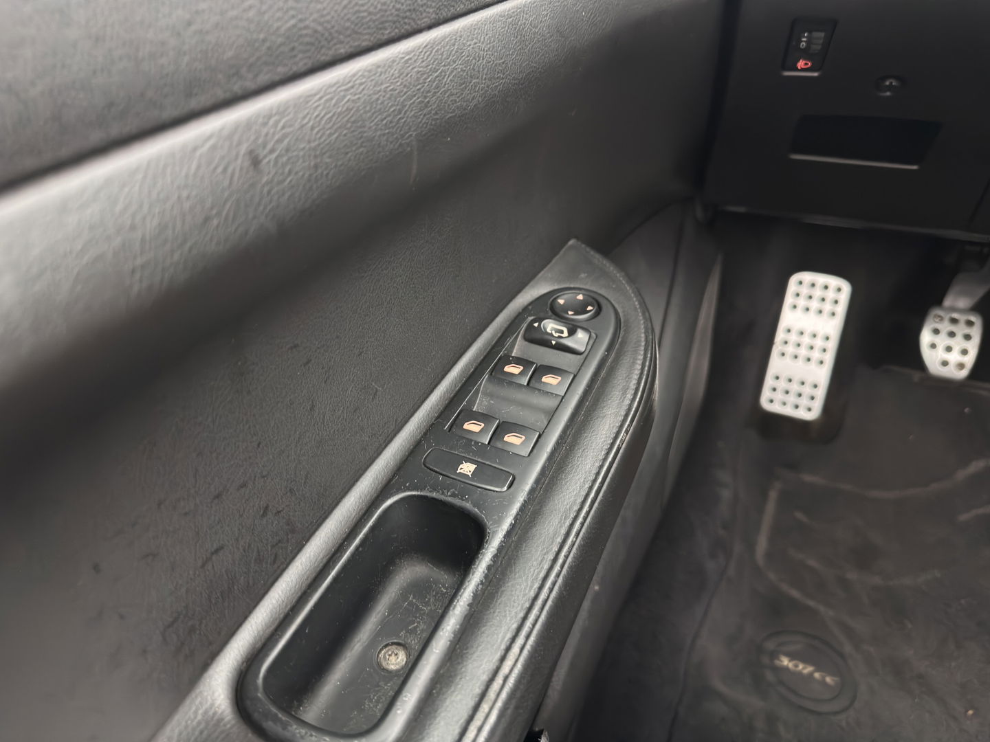 Peugeot 307 CC 1.6-16V *LUXURY-LEATHER | NAVI-FULLMAP | HEATED-SPORTSEATS | ECC | PDC | CRUISE | 16''ALU*