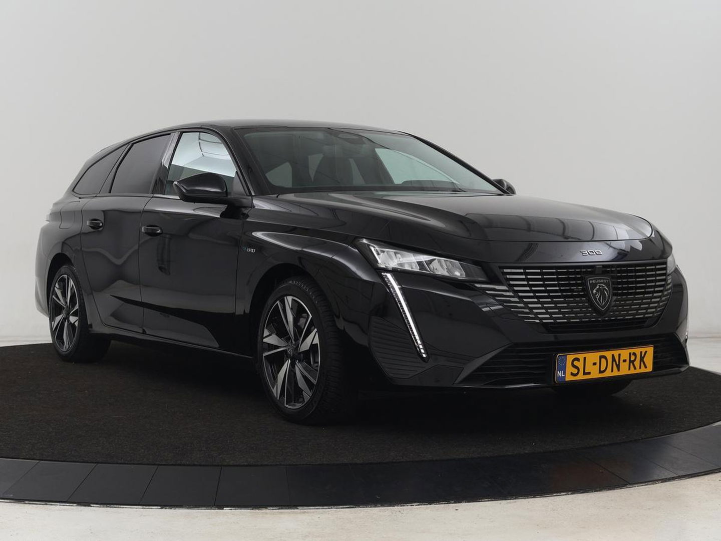 Peugeot 308 1.6 Plug-in Hybrid 180 Allure | Half leder | Camera | Carplay | Navigatie | Full LED | Cruise control | Climate control | Digital Cockpit | PHEV