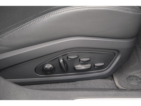 Porsche Taycan 4S 571pk Performance Plus 93 kWh 4-wielsturing PSCB brakes *BTW* Bose Adaptieve sportstoelen Matrix led Warmtepomp 21" LMV