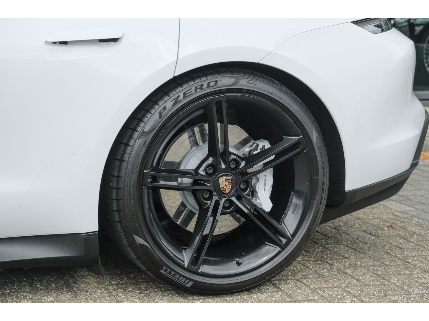 Porsche Taycan 4S 571pk Performance Plus 93 kWh 4-wielsturing PSCB brakes *BTW* Bose Adaptieve sportstoelen Matrix led Warmtepomp 21" LMV