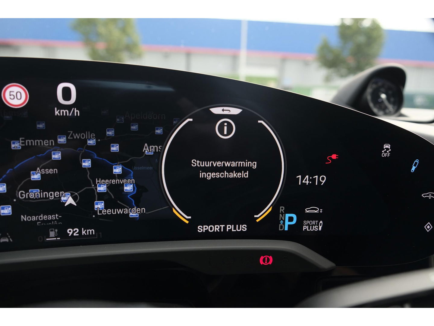 Porsche Taycan 4S 571pk Performance Plus 93 kWh 4-wielsturing PSCB brakes *BTW* Bose Adaptieve sportstoelen Matrix led Warmtepomp 21" LMV