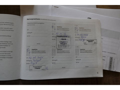 Porsche Taycan 4S 571pk Performance Plus 93 kWh 4-wielsturing PSCB brakes *BTW* Bose Adaptieve sportstoelen Matrix led Warmtepomp 21" LMV