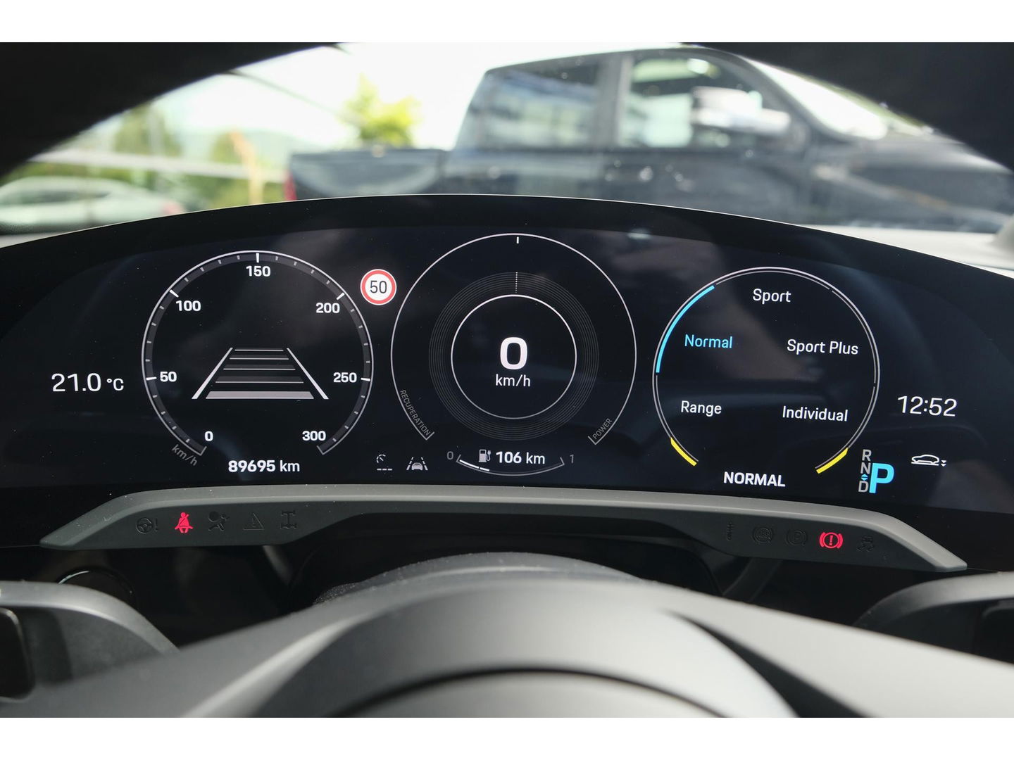 Porsche Taycan 4S 571pk Performance Plus 93 kWh 4-wielsturing PSCB brakes *BTW* Bose Adaptieve sportstoelen Matrix led Warmtepomp 21" LMV