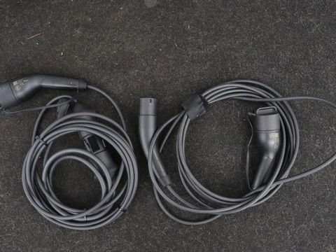 Volvo V90 2.0 T6 AWD Inscription Plug In | Panoramadak | Leder | Stoel & stuurverwarming | Trekhaak | Camera | Adaptive cruise | Carplay | Achterbankverwarming | 19'' | Harman/Kardon | PHEV