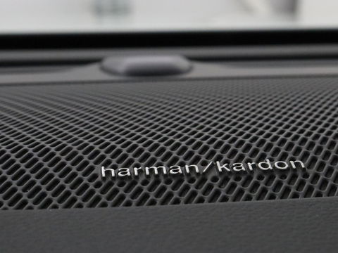 Volvo V90 2.0 T6 AWD Inscription Plug In | Panoramadak | Leder | Stoel & stuurverwarming | Trekhaak | Camera | Adaptive cruise | Carplay | Achterbankverwarming | 19'' | Harman/Kardon | PHEV